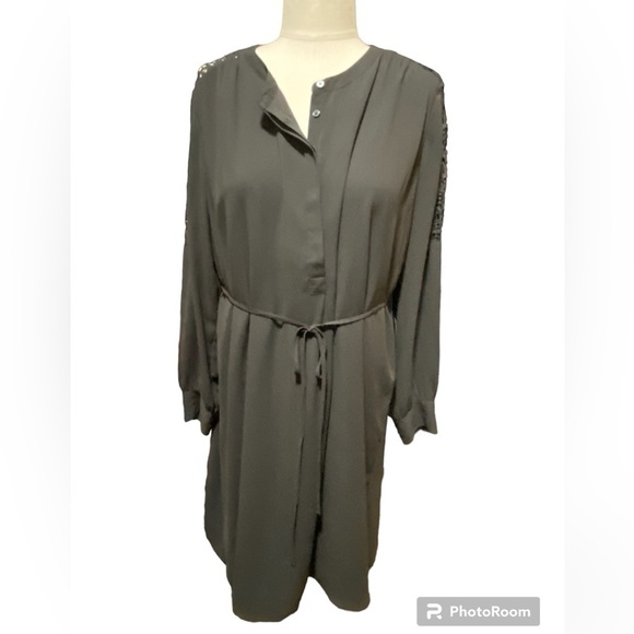 LOFT Dresses & Skirts - Loft Gray Crochet Long Sleeve Tie Waist Henley Dress Size L